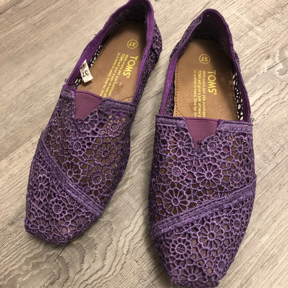 TOMS Purple Crochet Floral Slip-On Flats